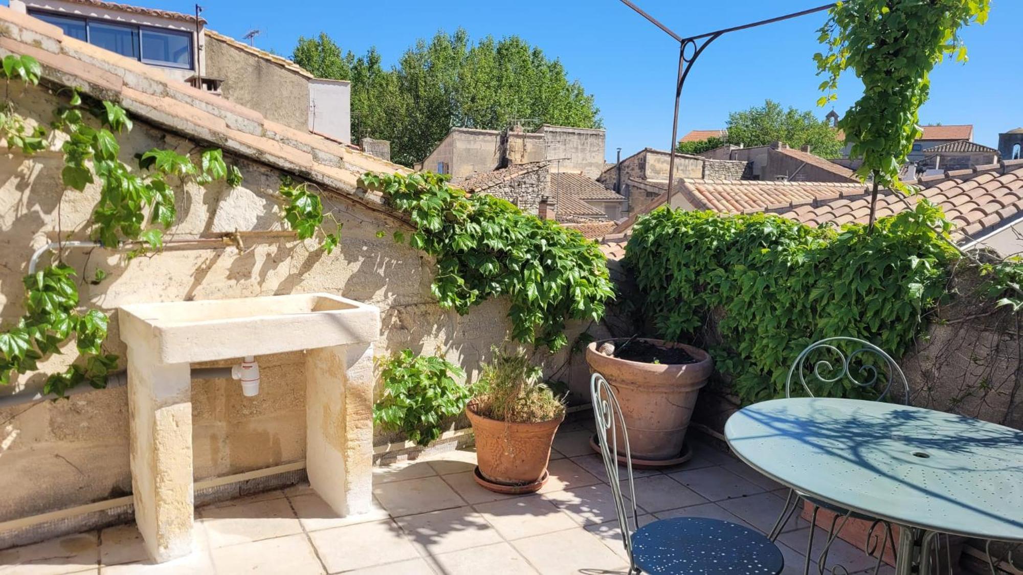 La Confidentielle Centre Ville Arles Terrasse ภายนอก รูปภาพ